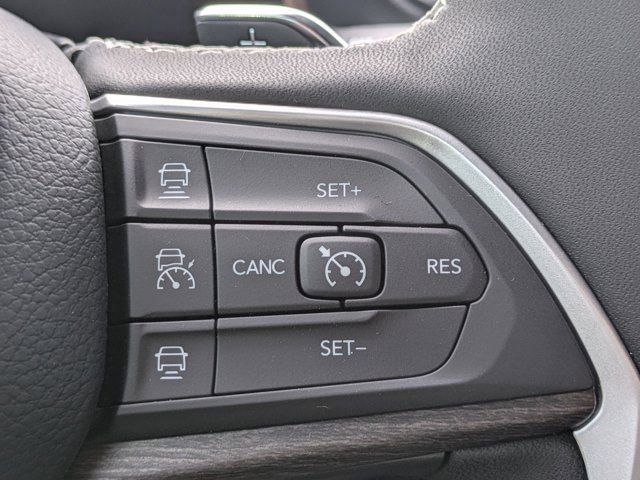 New 2025 Jeep Grand Cherokee L Limited w/ Black Appearance Package image 22