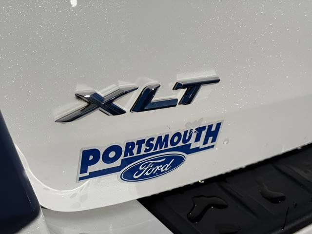 Used 2022 Ford Explorer XLT w/ Equipment Group 202A AWD/4WD image 21