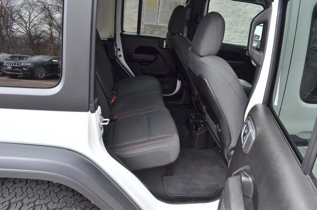 Used 2025 Jeep Wrangler Unlimited Rubicon image 32