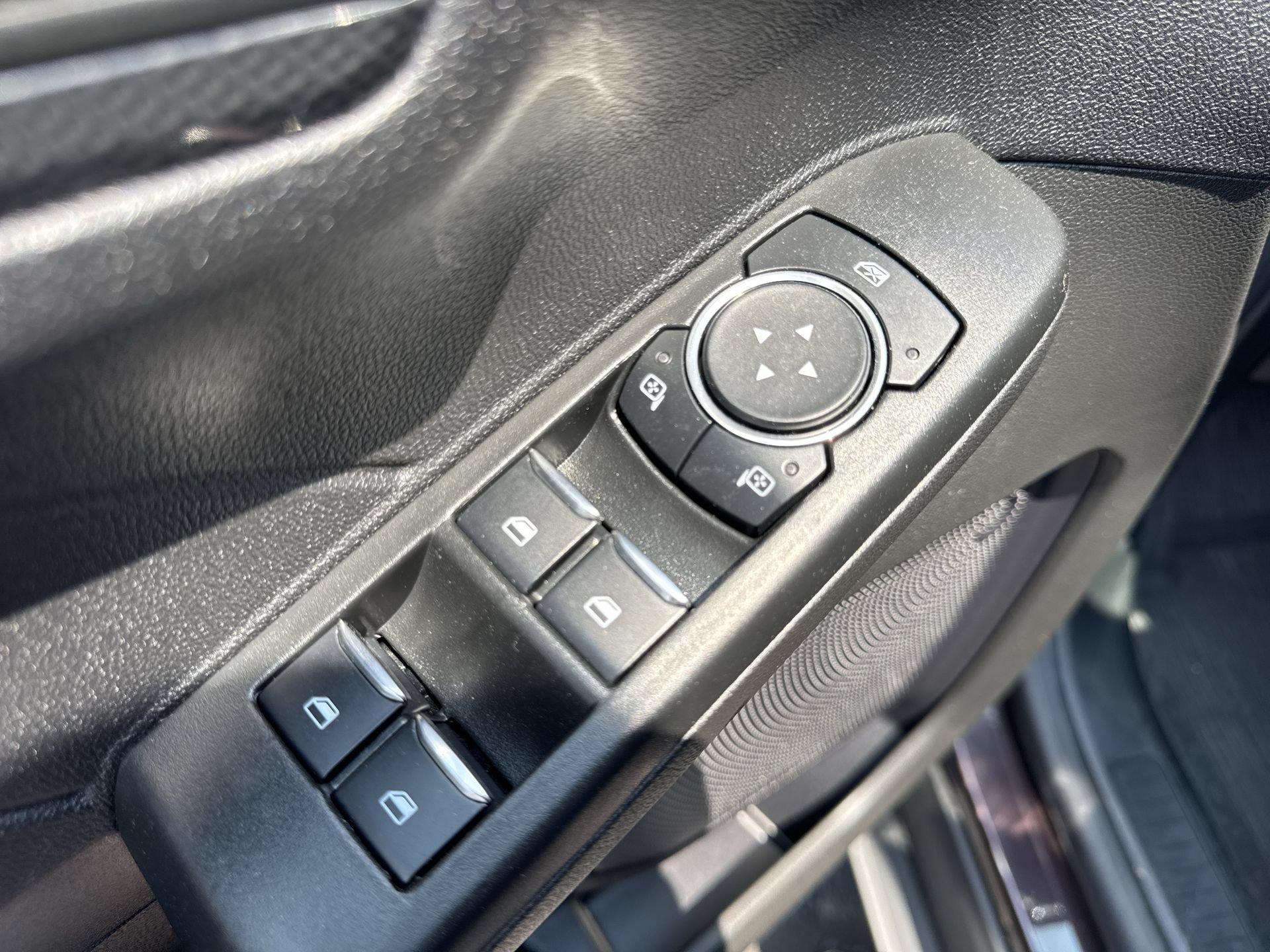 Used 2023 Ford Escape ST-Line w/ Tech Pack #1 AWD/4WD image 13