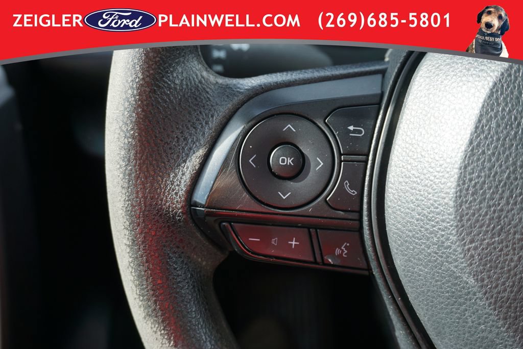Used 2022 Toyota RAV4 LE AWD/4WD image 21