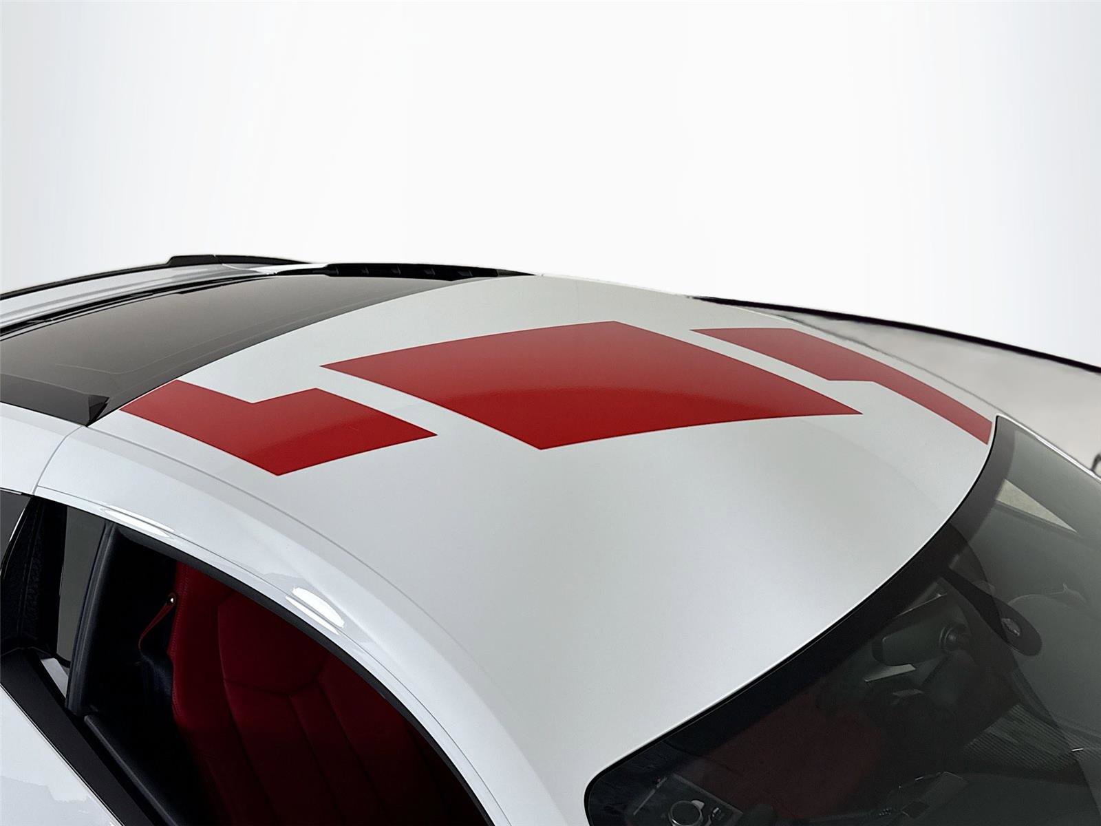 Used 2018 Audi R8 V10 w/ Premium Package image 34