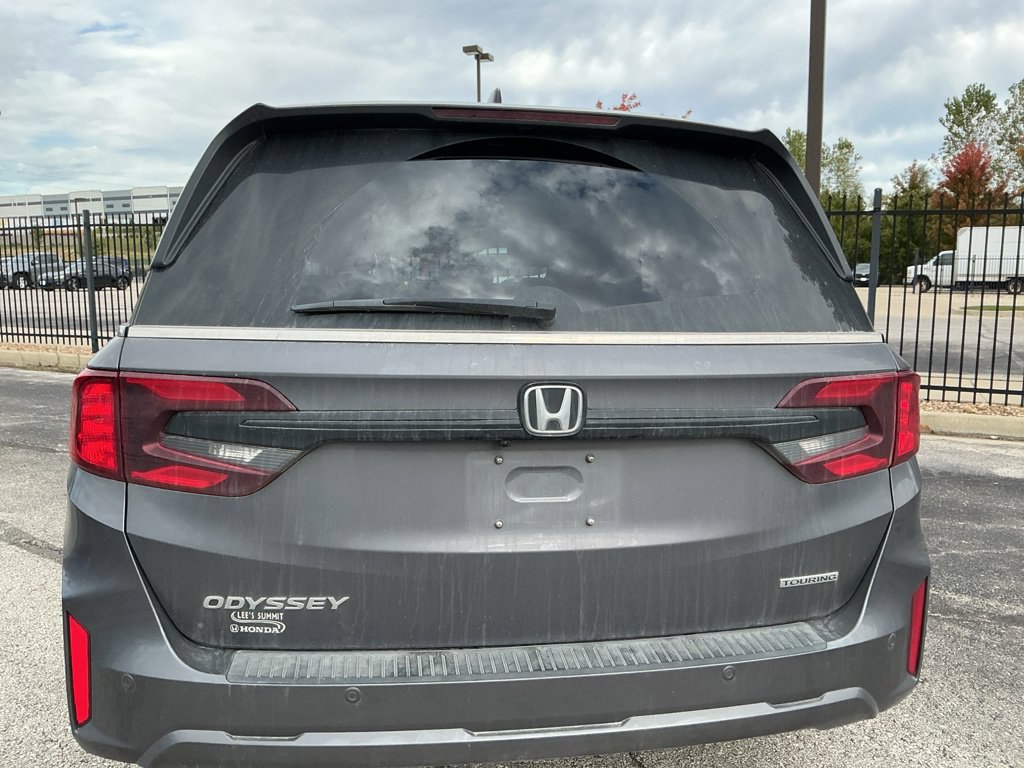 Used 2025 Honda Odyssey Touring image 10