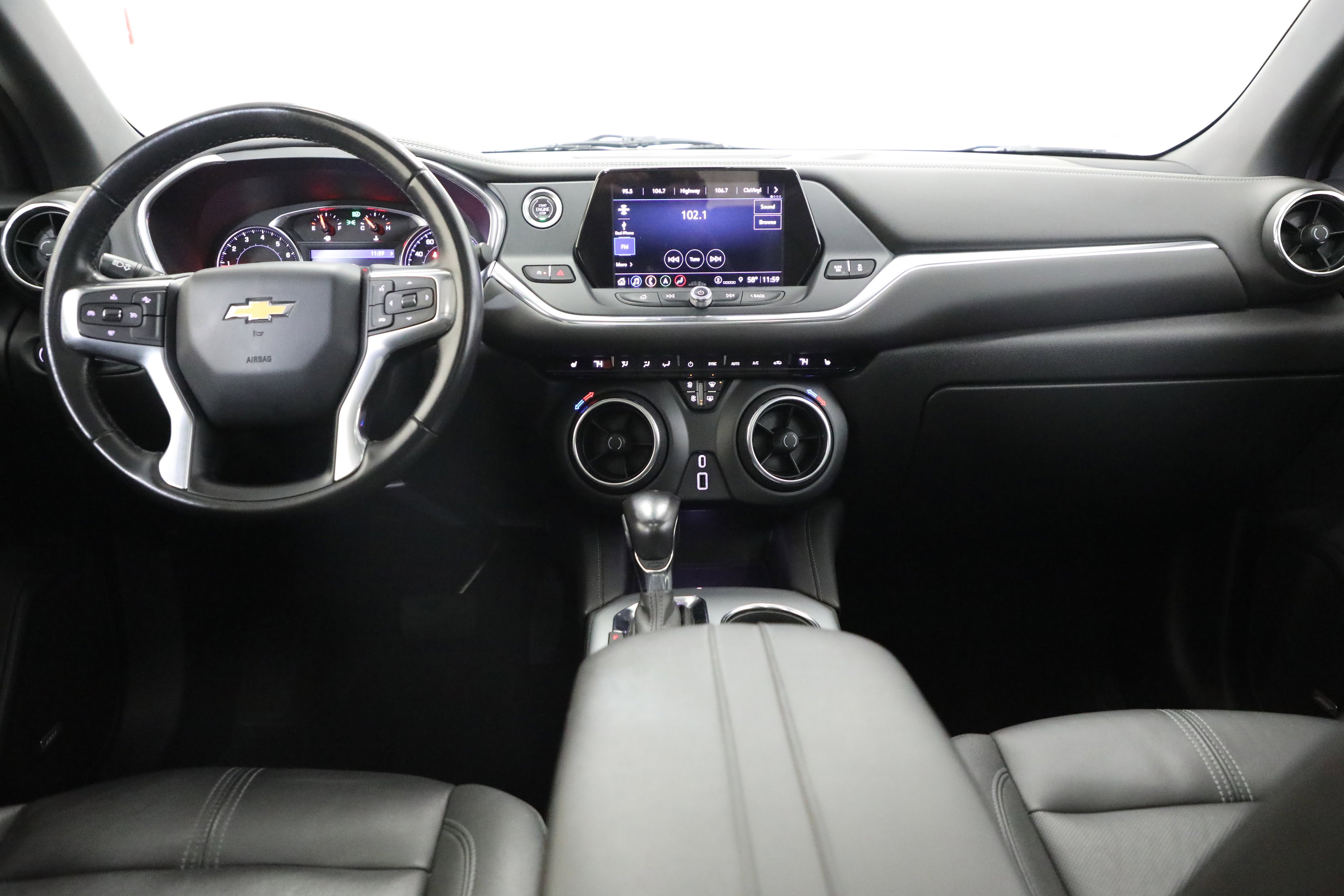 Used 2022 Chevrolet Blazer LT w/ Sound & Technology Package image 2