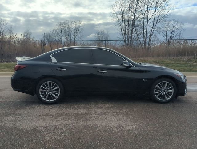 Used 2019 INFINITI Q50 Luxe w/ Essential Package (3.0T Luxe) image 2