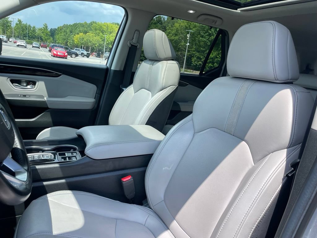 Certified 2025 Honda Pilot Touring image 29