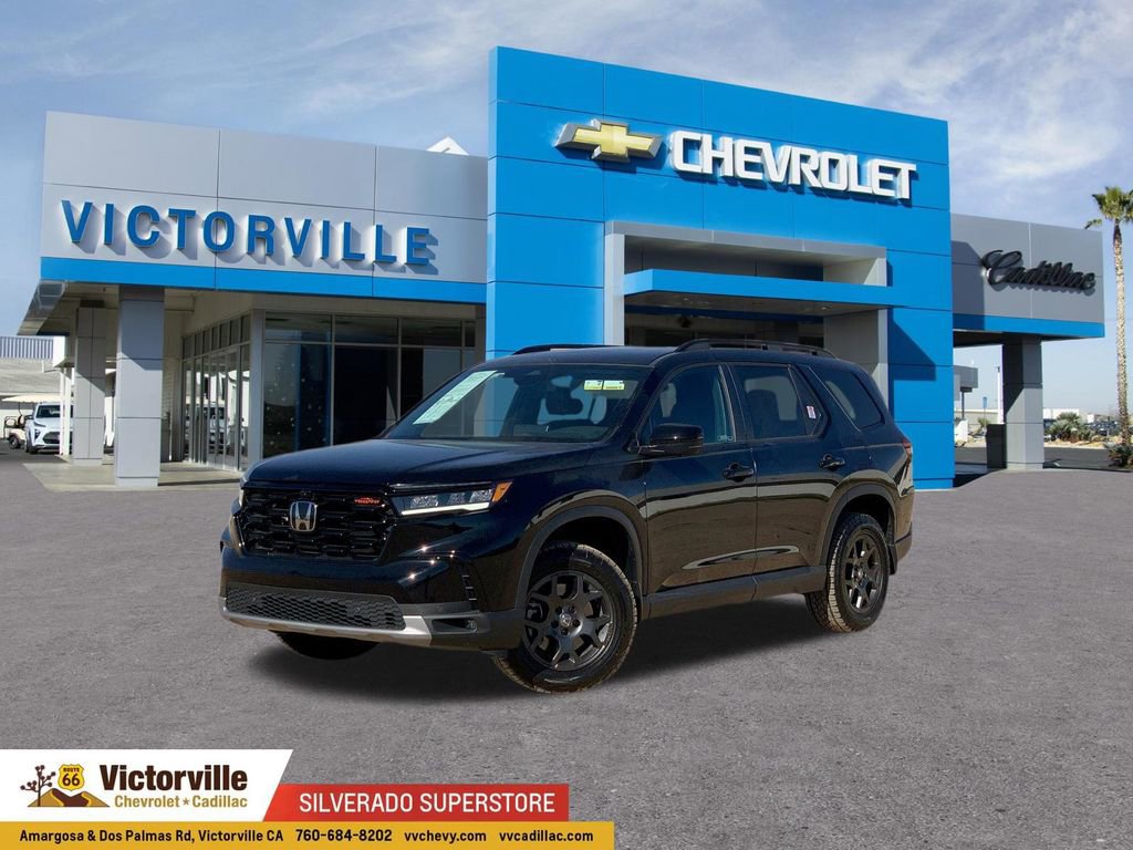 Used 2025 Honda Pilot TrailSport image 1