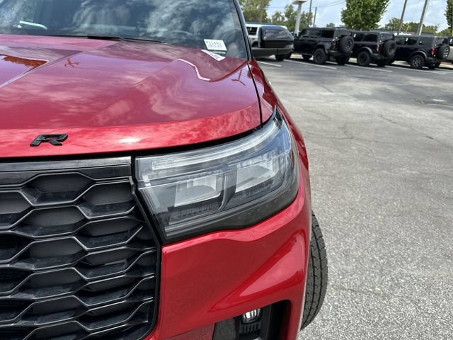 Certified 2025 Ford Explorer ST-Line AWD/4WD image 9