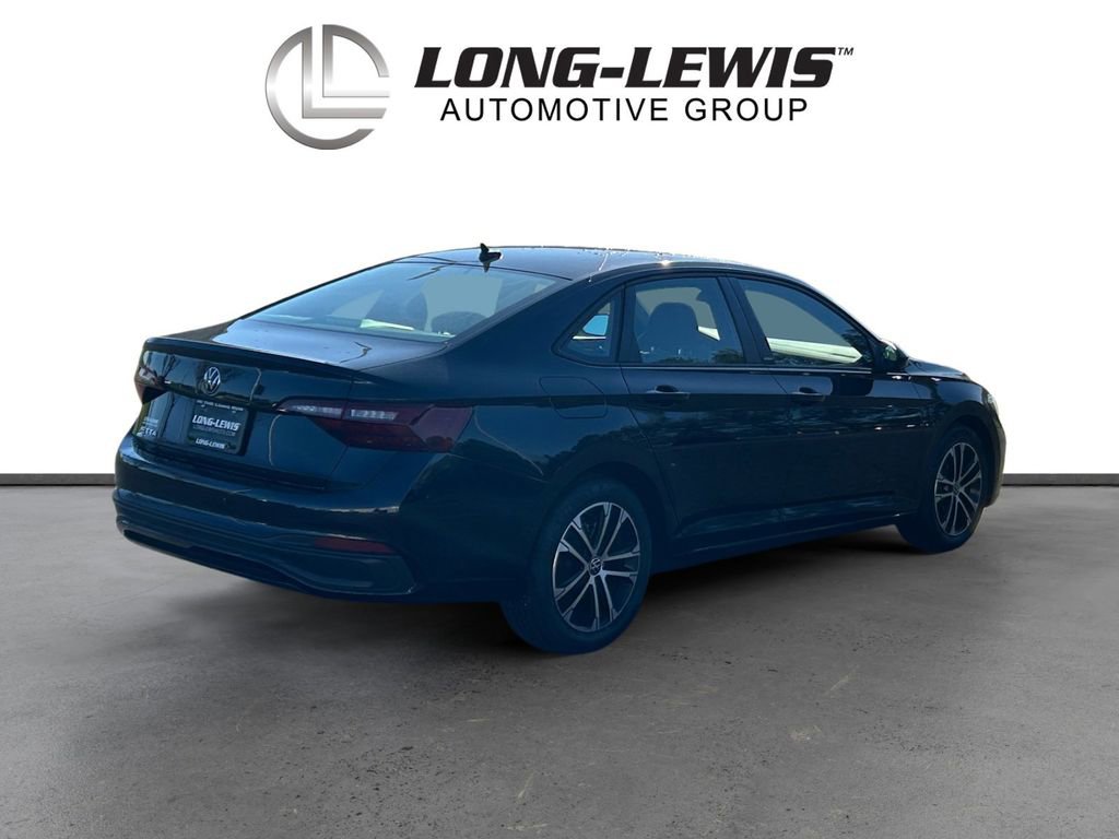 Certified 2023 Volkswagen Jetta Sport image 7