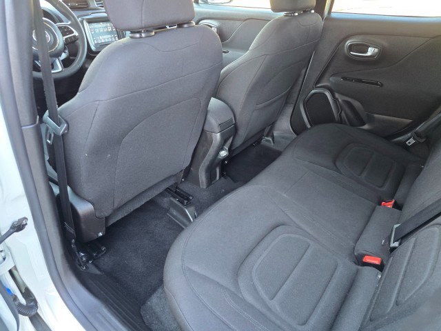 Used 2020 Jeep Renegade Latitude image 28