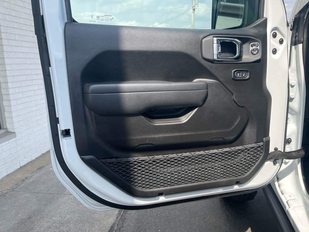 Used 2025 Jeep Wrangler Unlimited Rubicon 4xe w/ Safety Group image 18