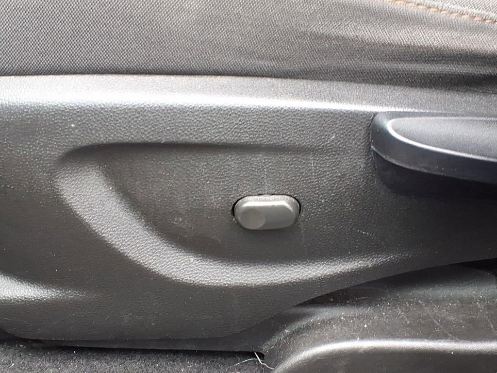 Used 2019 Chevrolet Trax LS w/ Tint and Cruise Package image 17