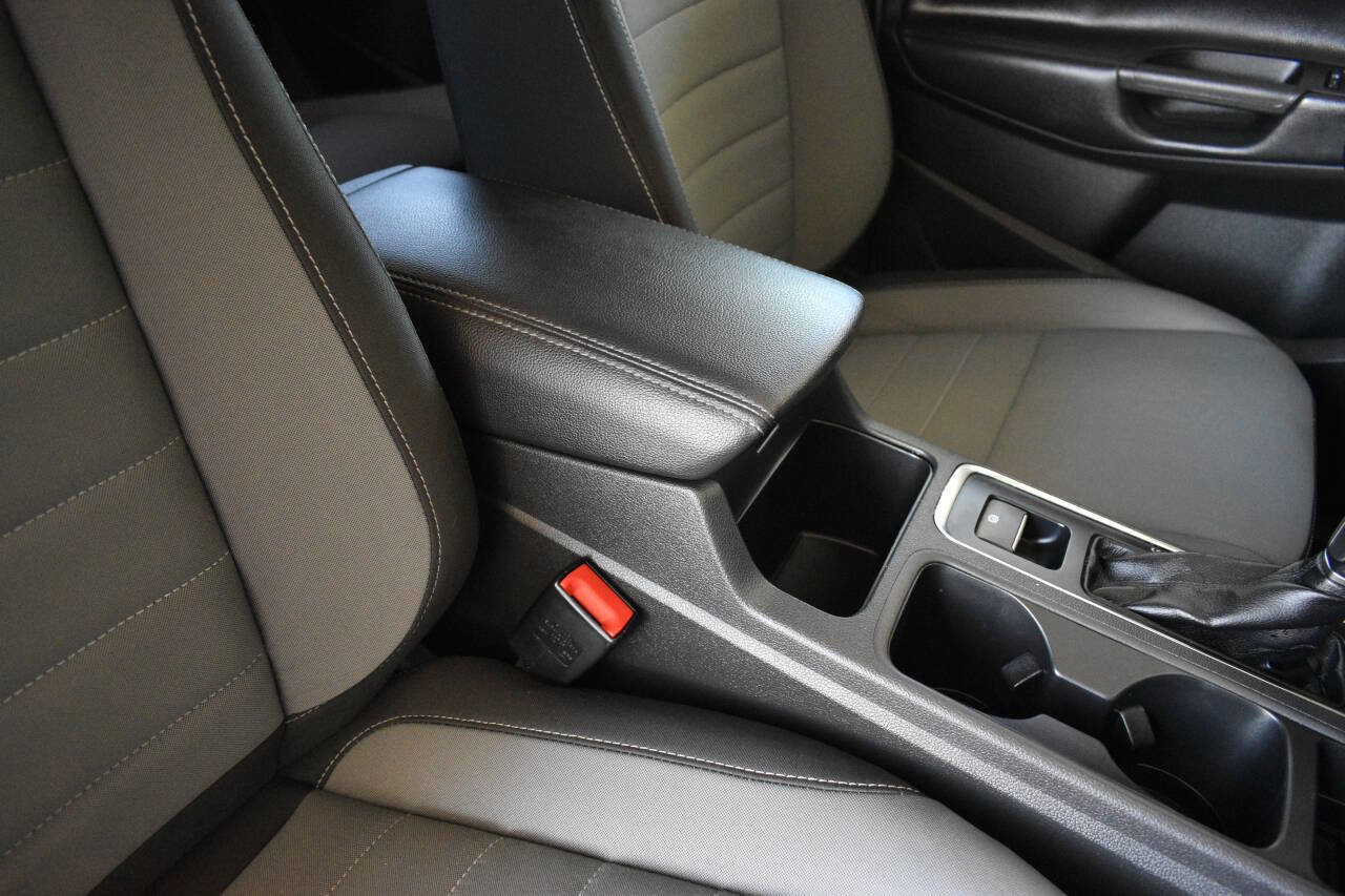 Used 2019 Ford Escape S image 26