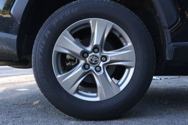 Used 2024 Toyota RAV4 XLE image 16