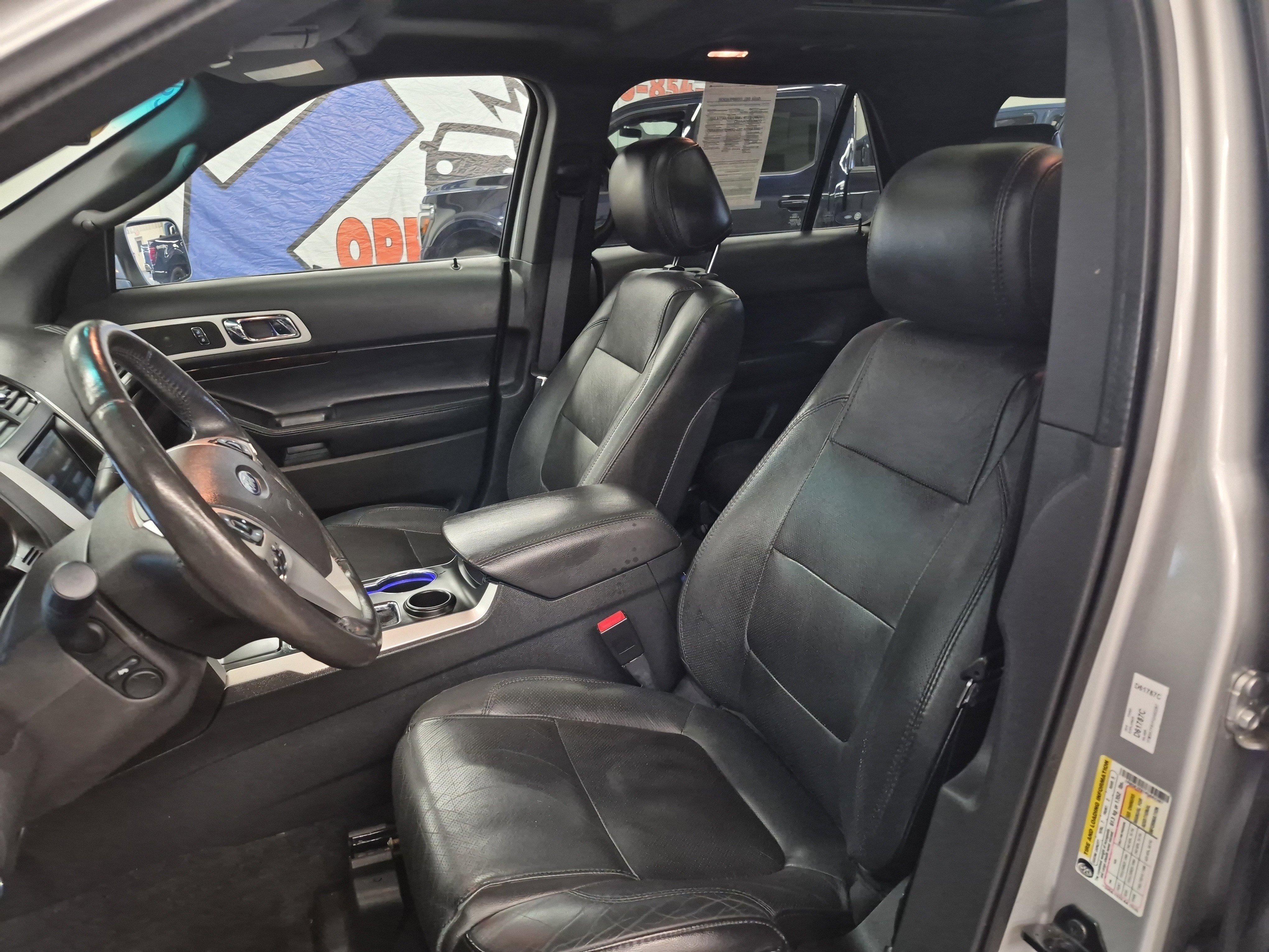 Used 2015 Ford Explorer Limited w/ Equipment Group 301A FWD image 10