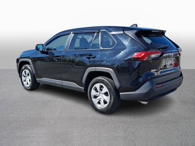 Used 2022 Toyota RAV4 LE image 6