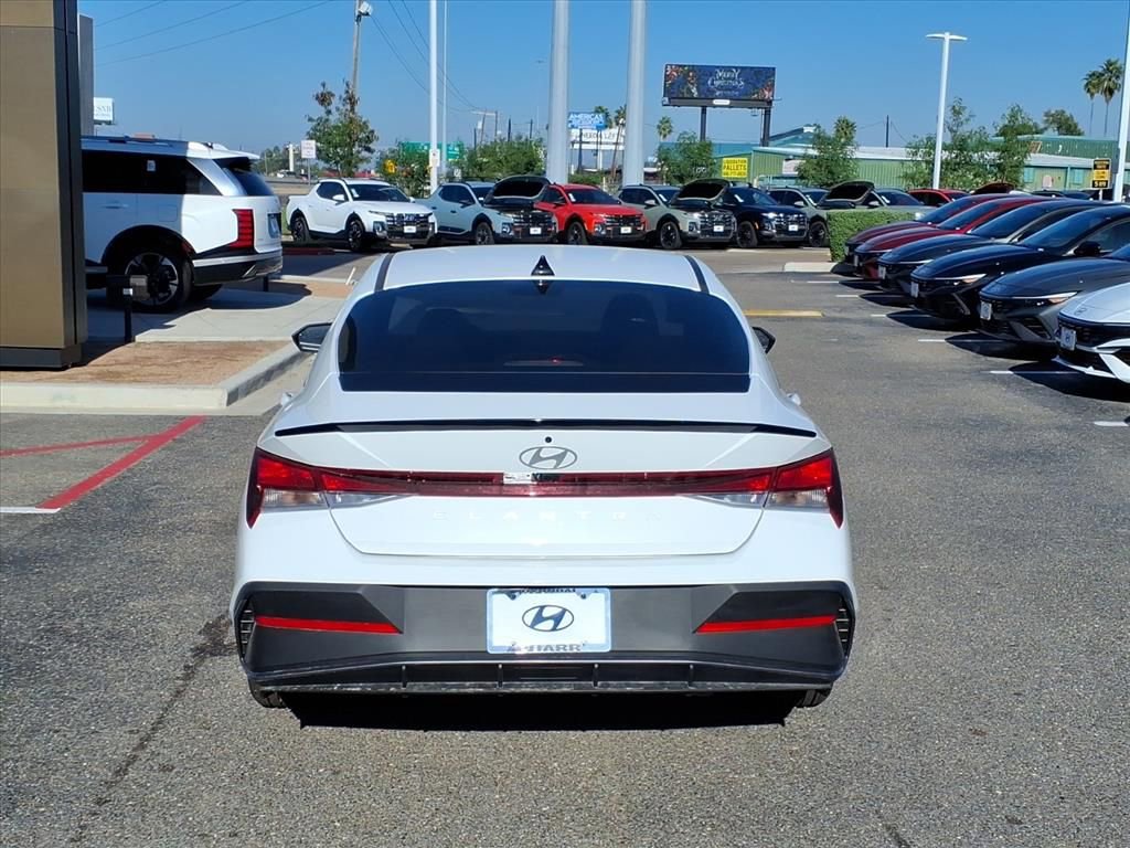 New 2025 Hyundai Elantra Sport image 4