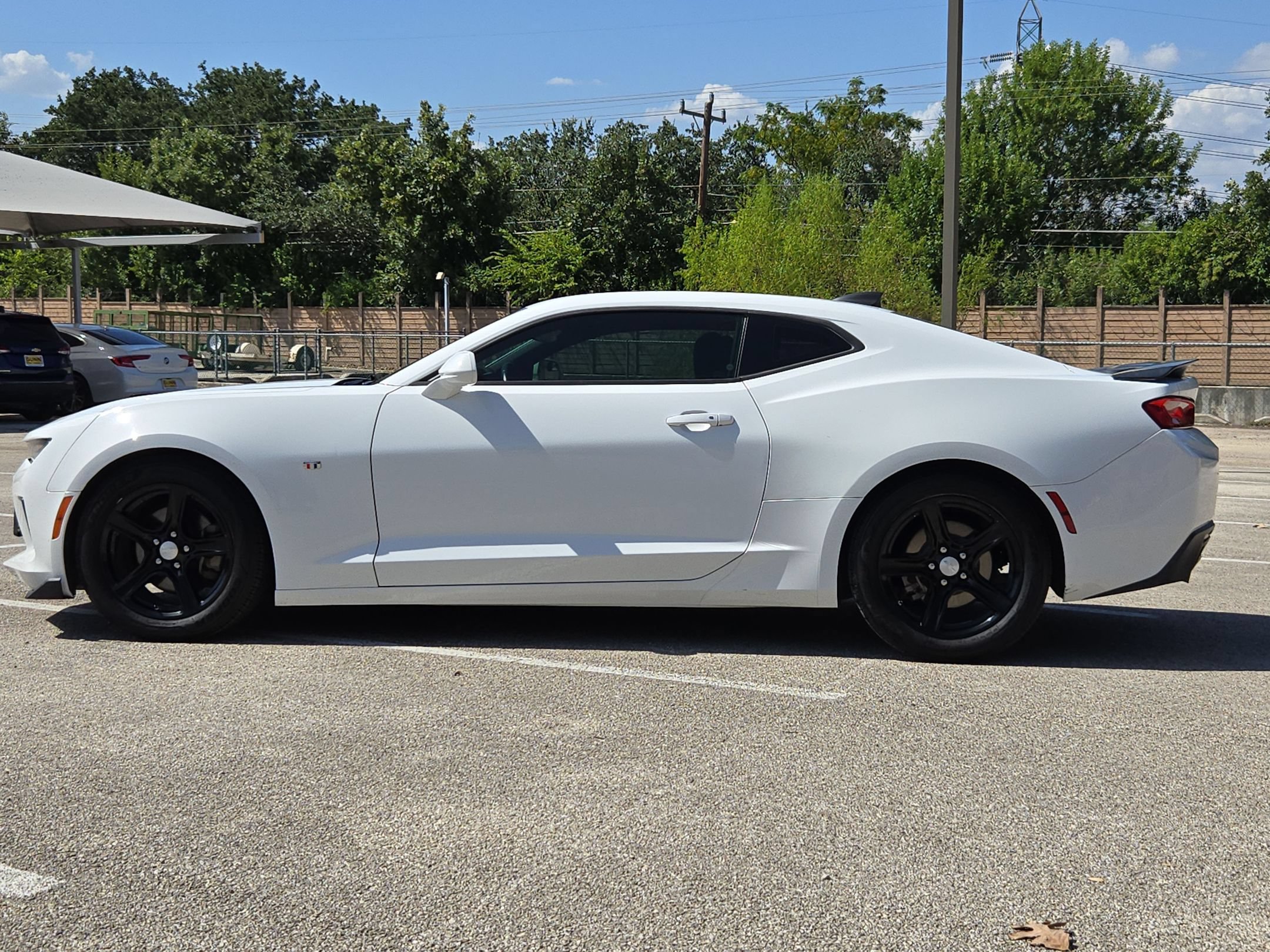 Used 2017 Chevrolet Camaro LT RWD image 6