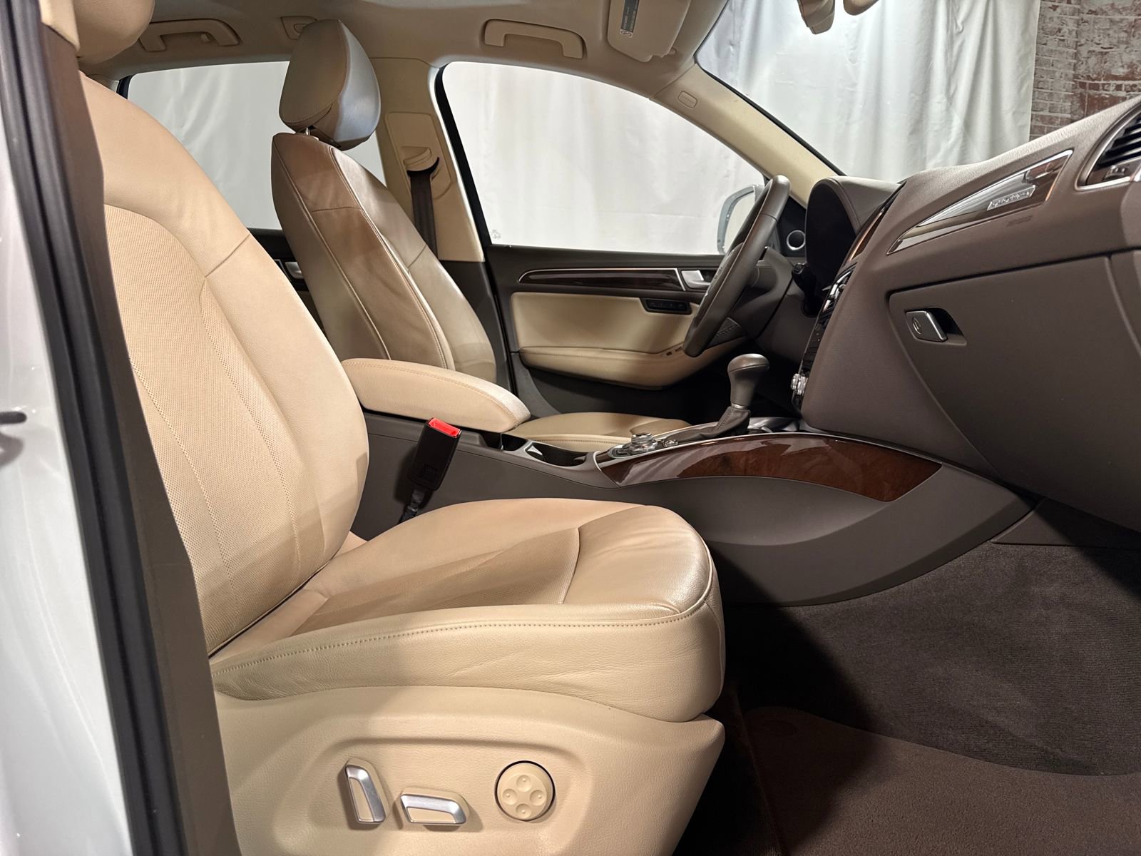 Used 2016 Audi Q5 3.0T Premium Plus w/ Technology Package image 29