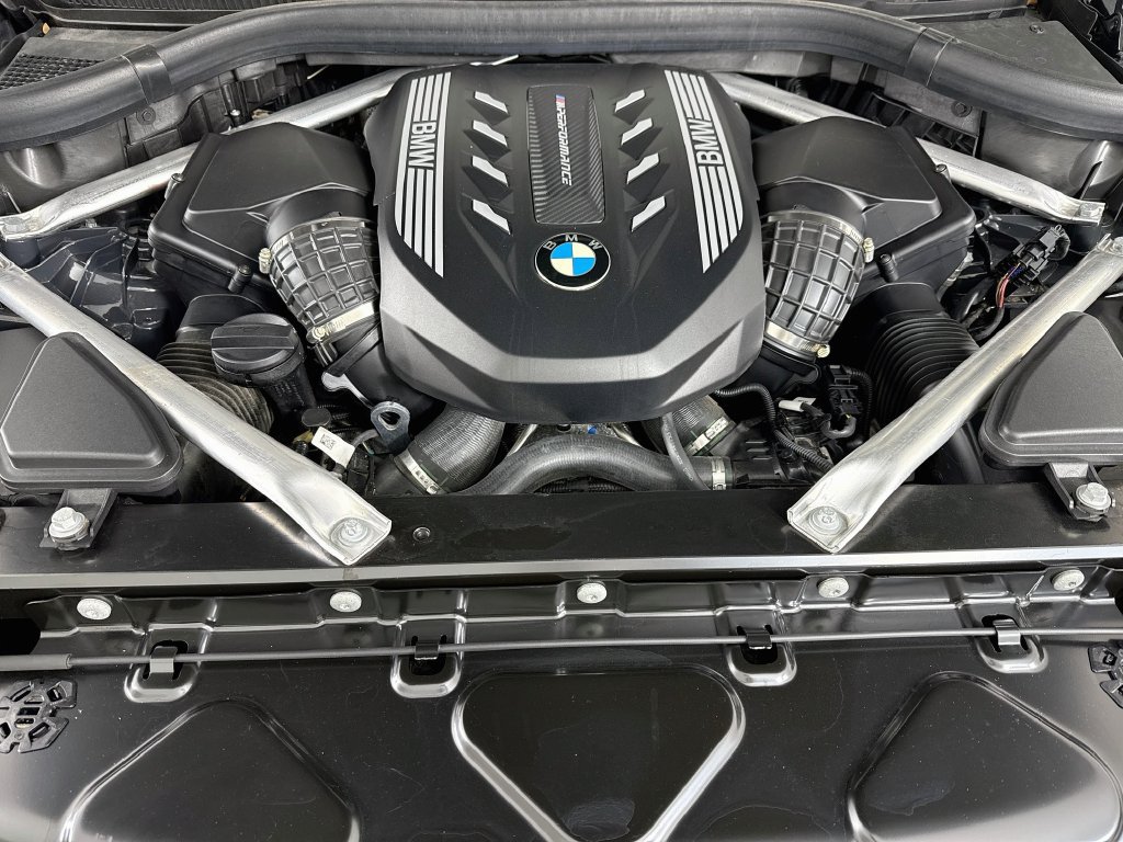 Used 2023 BMW X6 M50i w/ Dynamic Handling Package AWD/4WD image 31