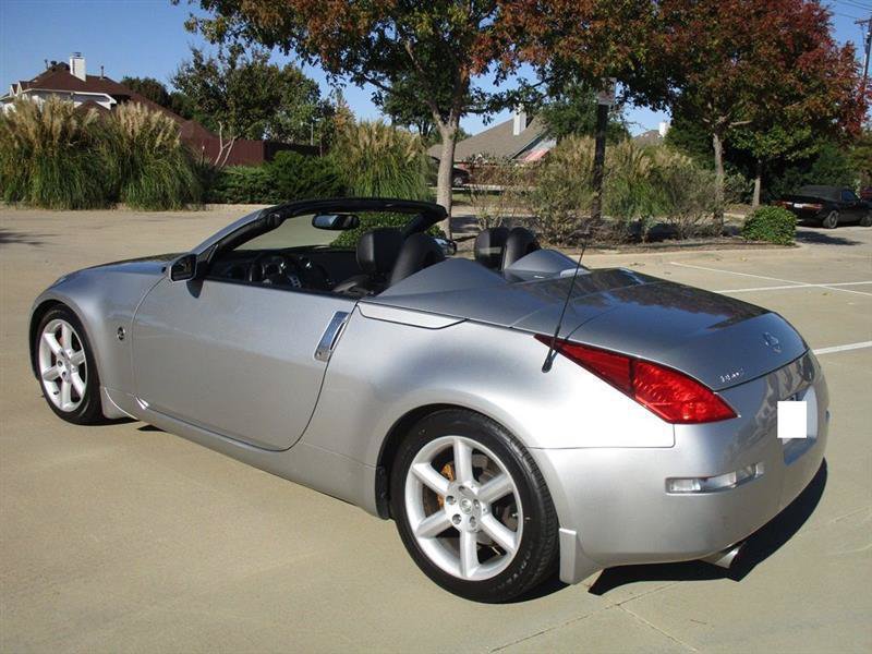 Used 2005 Nissan 350Z Grand Touring RWD image 14
