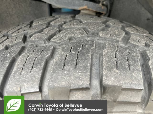 Used 2020 Toyota Tacoma TRD Off-Road w/ Blackout Package AWD/4WD image 27