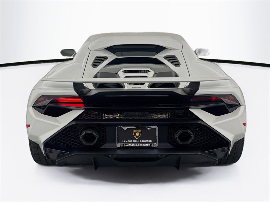 Used 2023 Lamborghini Huracan Tecnica image 6