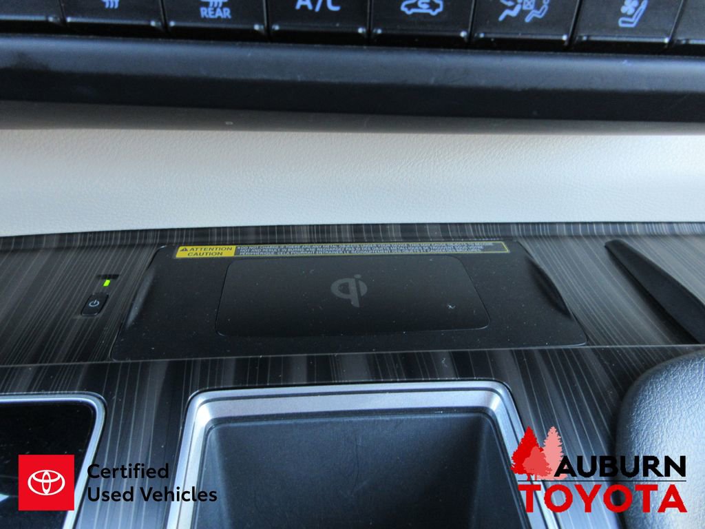 Certified 2023 Toyota Sienna Platinum image 39