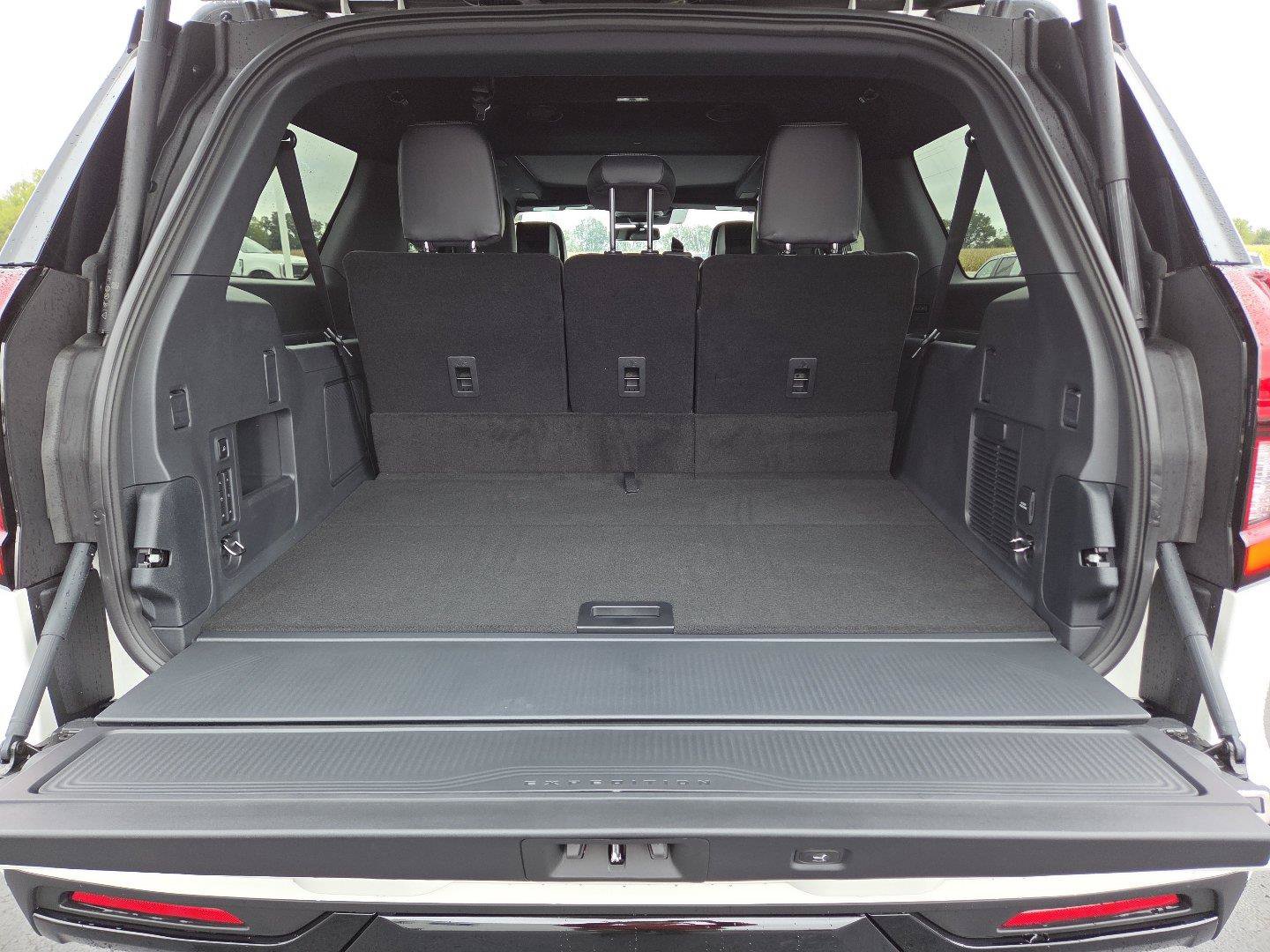New 2027 Ford Expedition Max Platinum w/ Stealth Performance Package AWD/4WD image 20