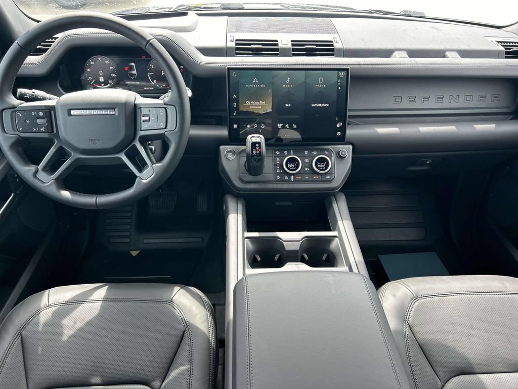 New 2026 Land Rover Defender 130 X-Dynamic SE AWD/4WD image 9