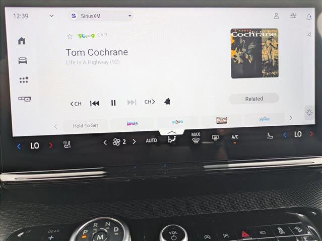 New 2025 Ford Expedition Max Platinum w/ Stealth Appearance Package image 15