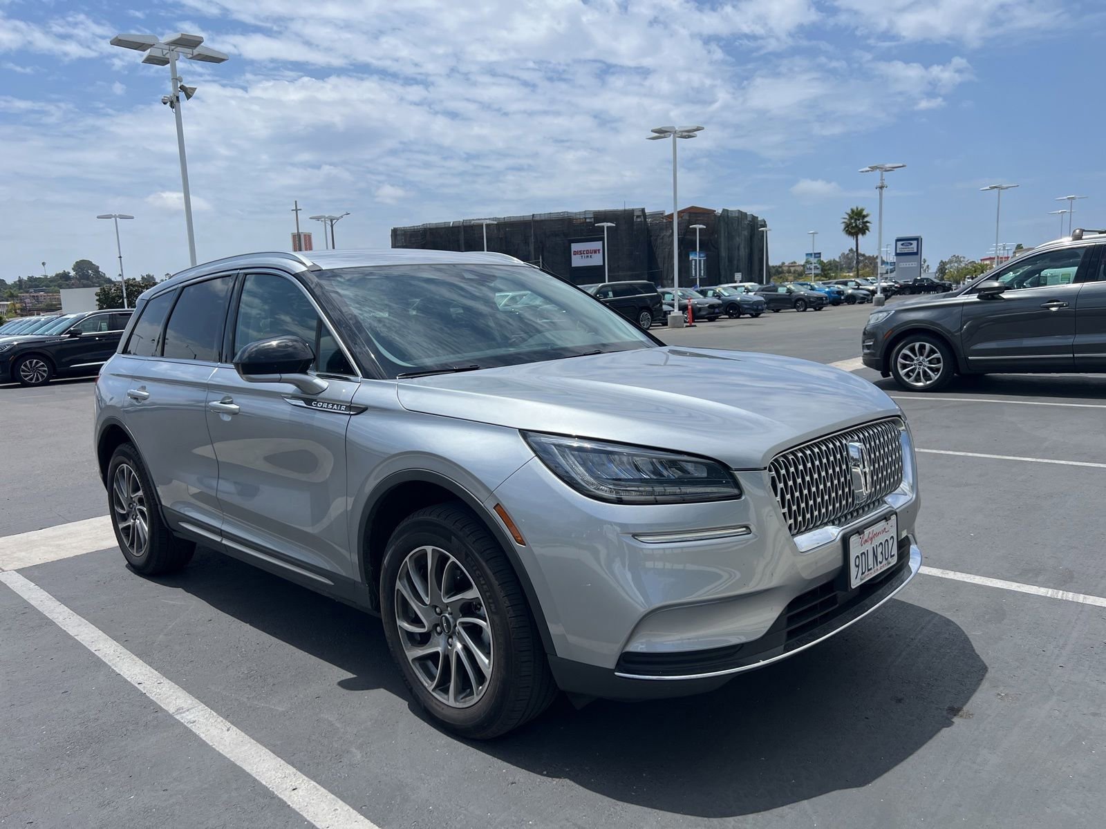 Used 2022 Lincoln Corsair FWD image 2