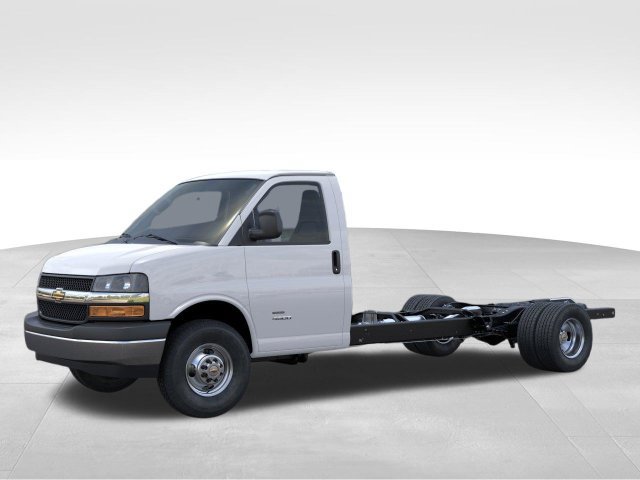 New 2026 Chevrolet Express 3500 w/ Power Convenience Package RWD image 2