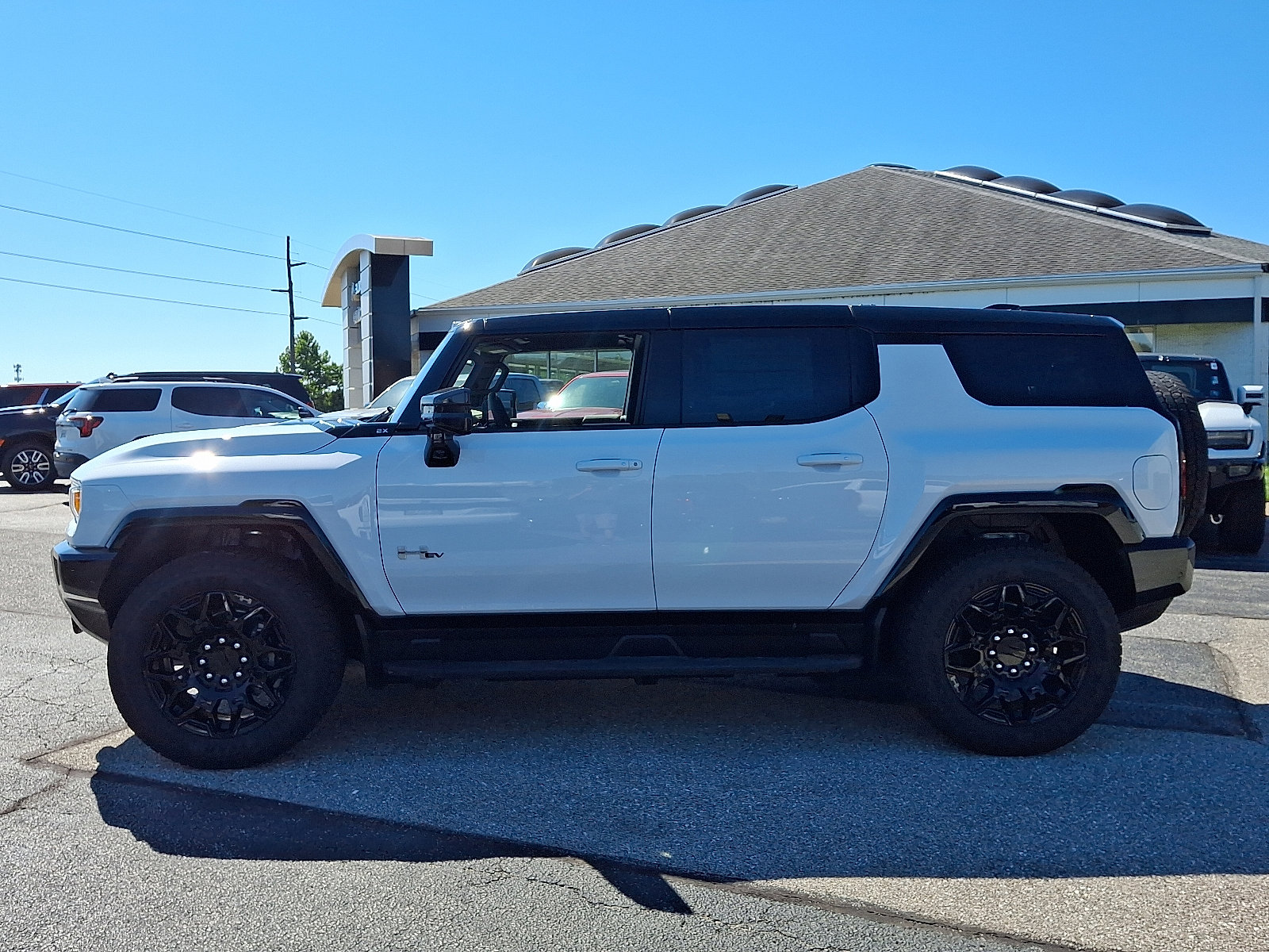 New 2026 GMC Hummer EV SUV image 4