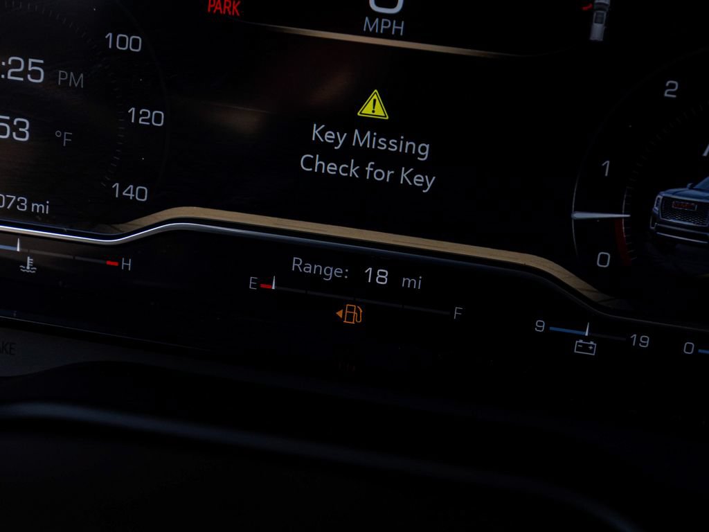 Used 2024 GMC Yukon Denali AWD/4WD image 18