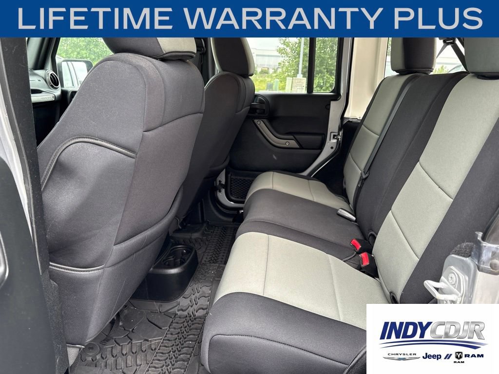 Used 2018 Jeep Wrangler Unlimited Sport AWD/4WD image 9