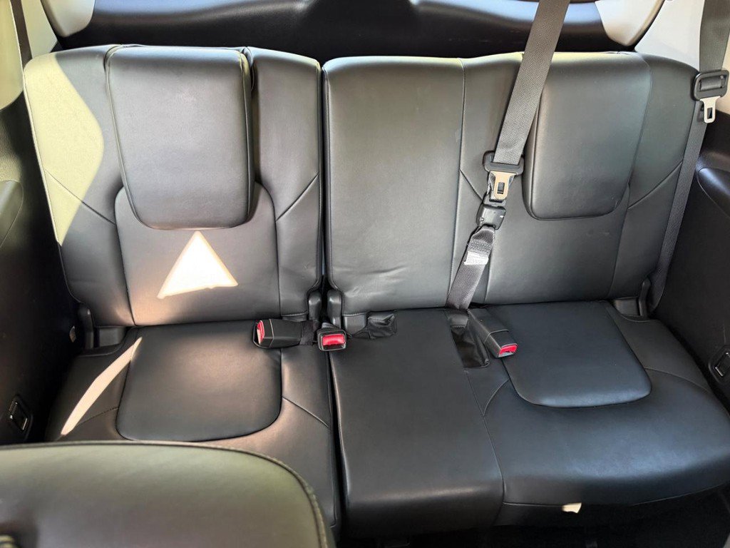 Used 2022 INFINITI QX80 Luxe w/ All-Season Package AWD/4WD image 11