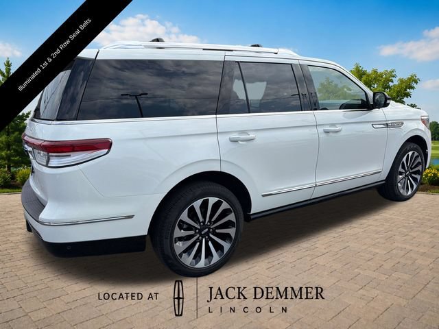 Used 2024 Lincoln Navigator Reserve AWD/4WD image 7