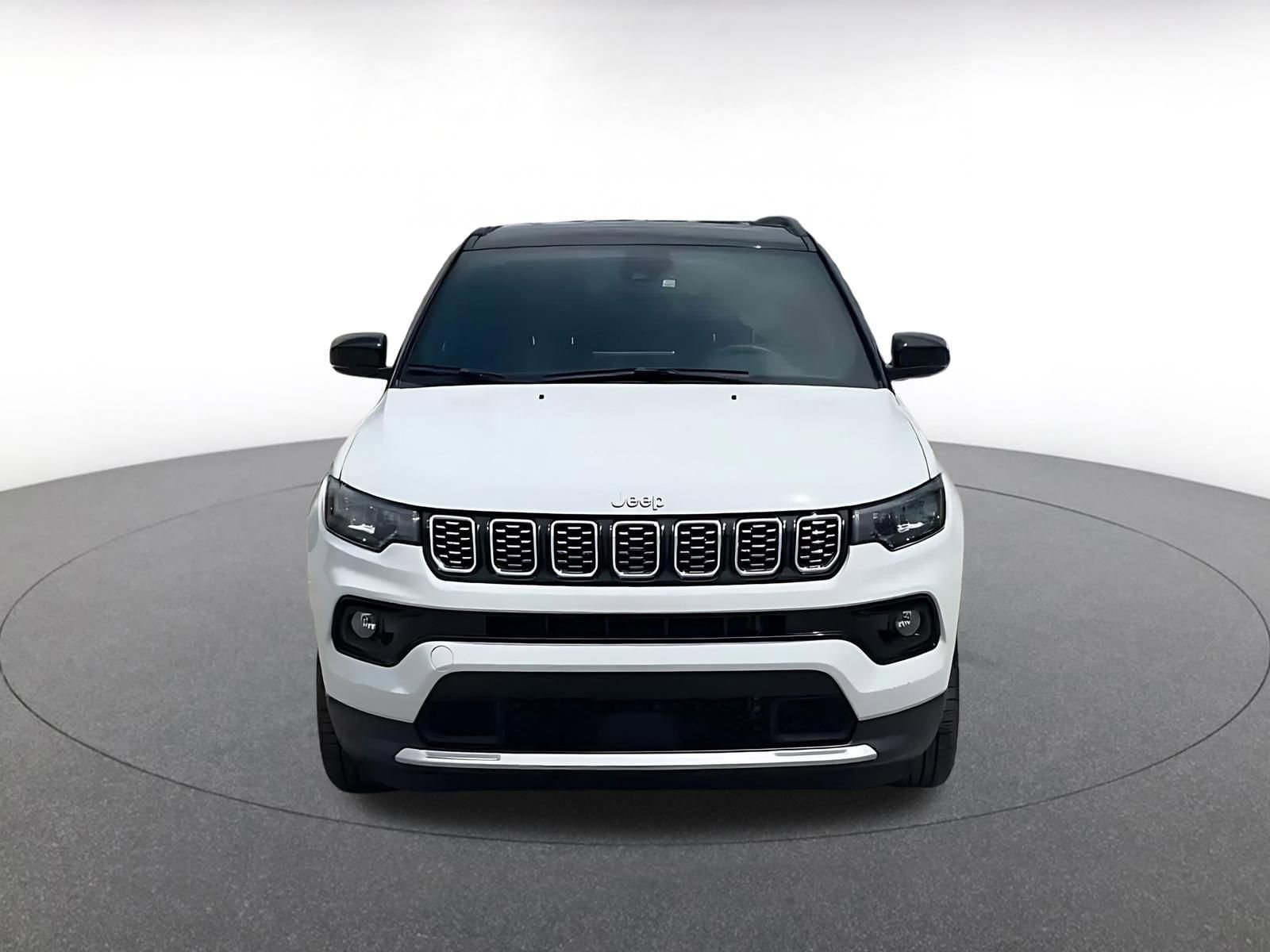 Used 2025 Jeep Compass Limited AWD/4WD image 4