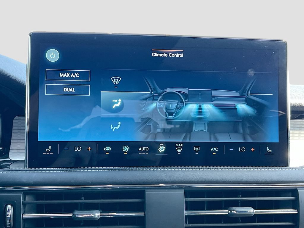 Used 2025 Lincoln Corsair FWD image 16