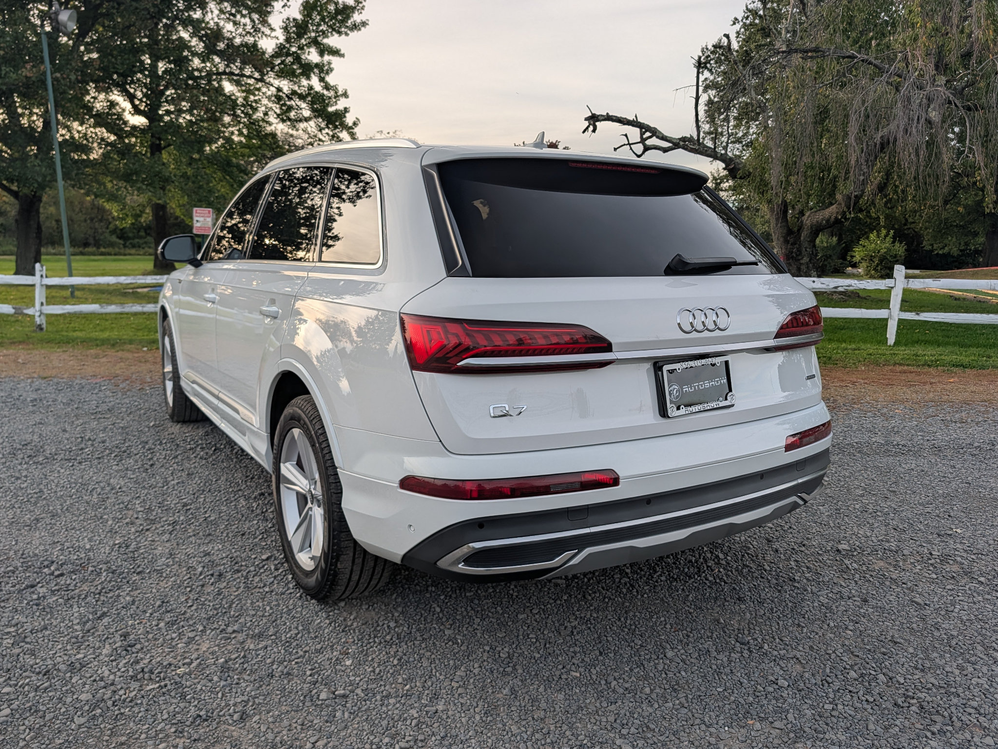 Used 2023 Audi Q7 2.0T Premium Plus w/ Premium Plus Package AWD/4WD image 8