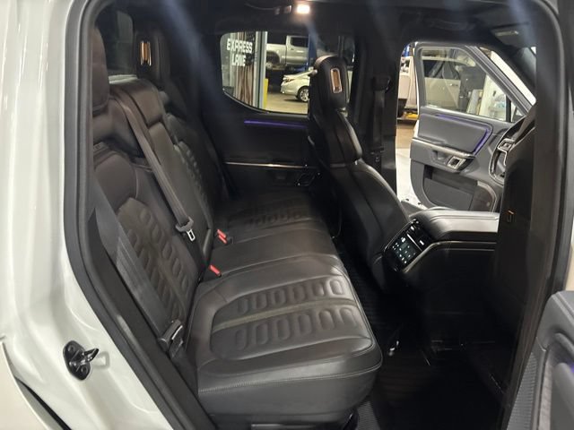 Used 2023 Rivian R1T Adventure AWD/4WD image 31