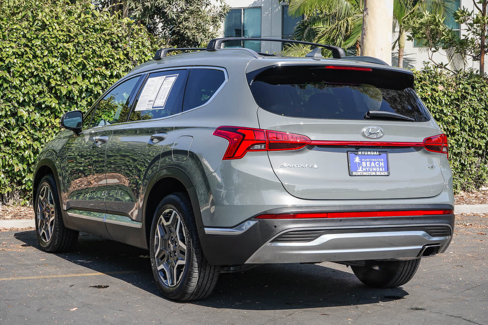 Used 2023 Hyundai Santa Fe Limited FWD image 4