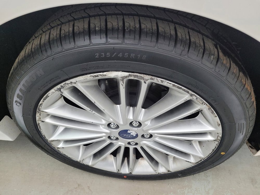 Used 2016 Ford Fusion SE w/ Equipment Group 202A FWD image 31