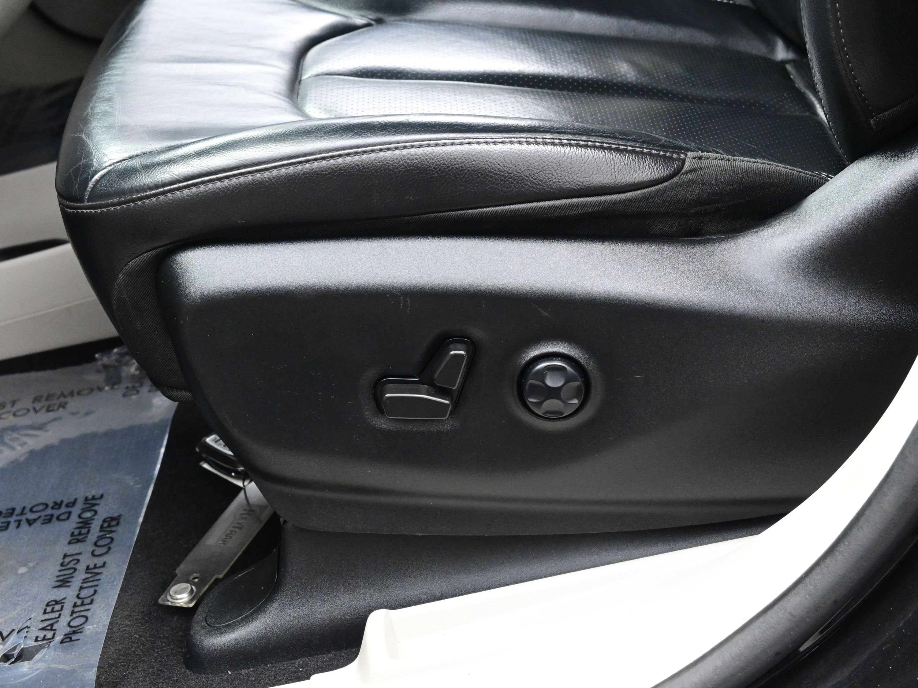 Used 2022 Chrysler Pacifica Touring-L FWD image 14