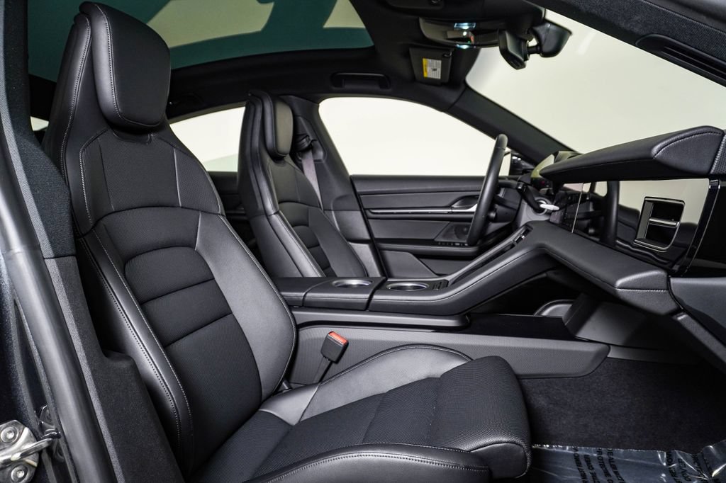 Certified 2025 Porsche Taycan AWD/4WD image 15