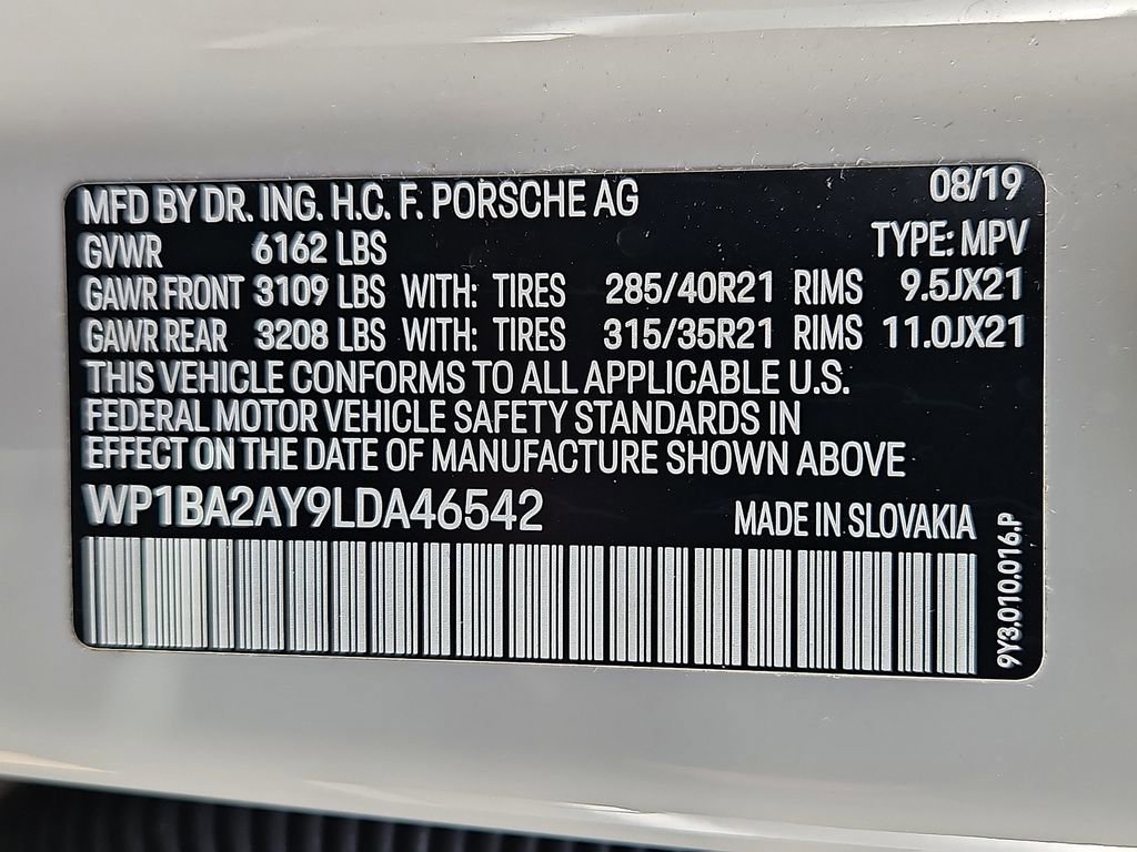 Used 2020 Porsche Cayenne image 32