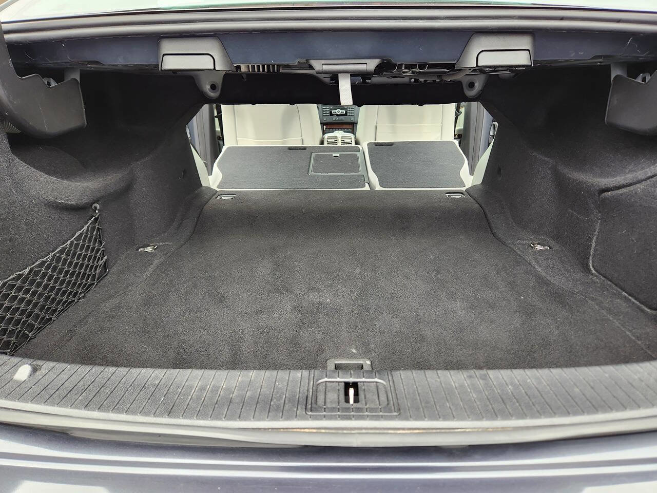 Used 2013 Mercedes-Benz E 350 4MATIC Sedan image 6