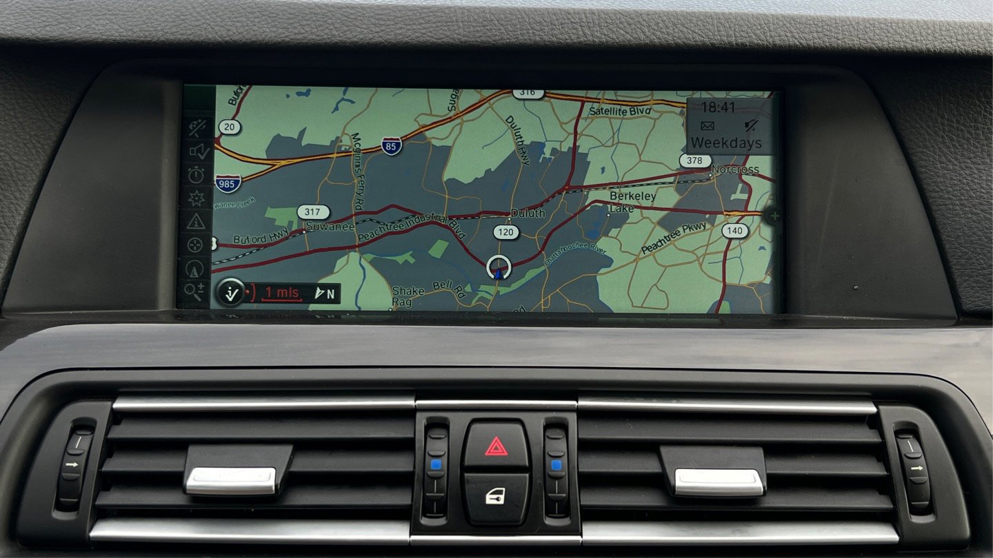 Used 2012 BMW 550i xDrive Sedan AWD/4WD image 15