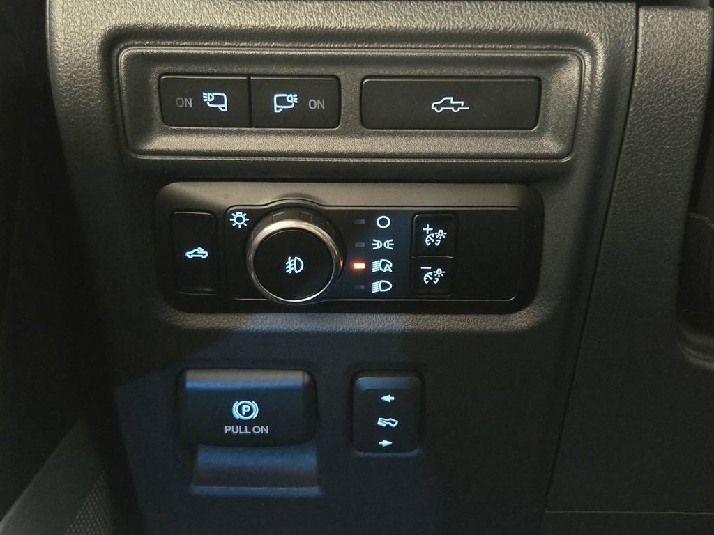 Used 2023 Ford F150 Platinum w/ Equipment Group 701A High AWD/4WD image 22
